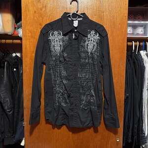 Roar Signature Button Up Long Sleeve Graphic Embroidered Black Shirt